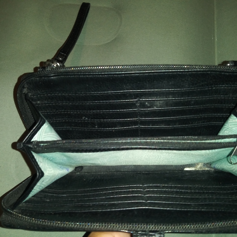 Black Wallet - Picture 3 of 4